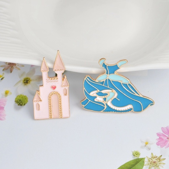 ‼️Must Bundle‼️Cinderella Princess Enamel Pins - Picture 4 of 7